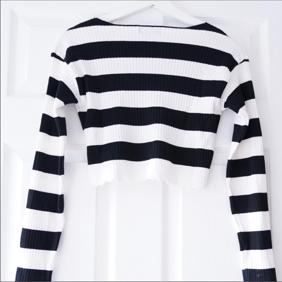 HERA collection sweater. - Picture 4 of 5